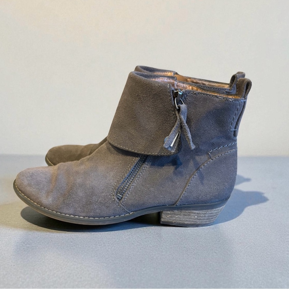 Nine West Vintage American Gray Suede Ankle Boots